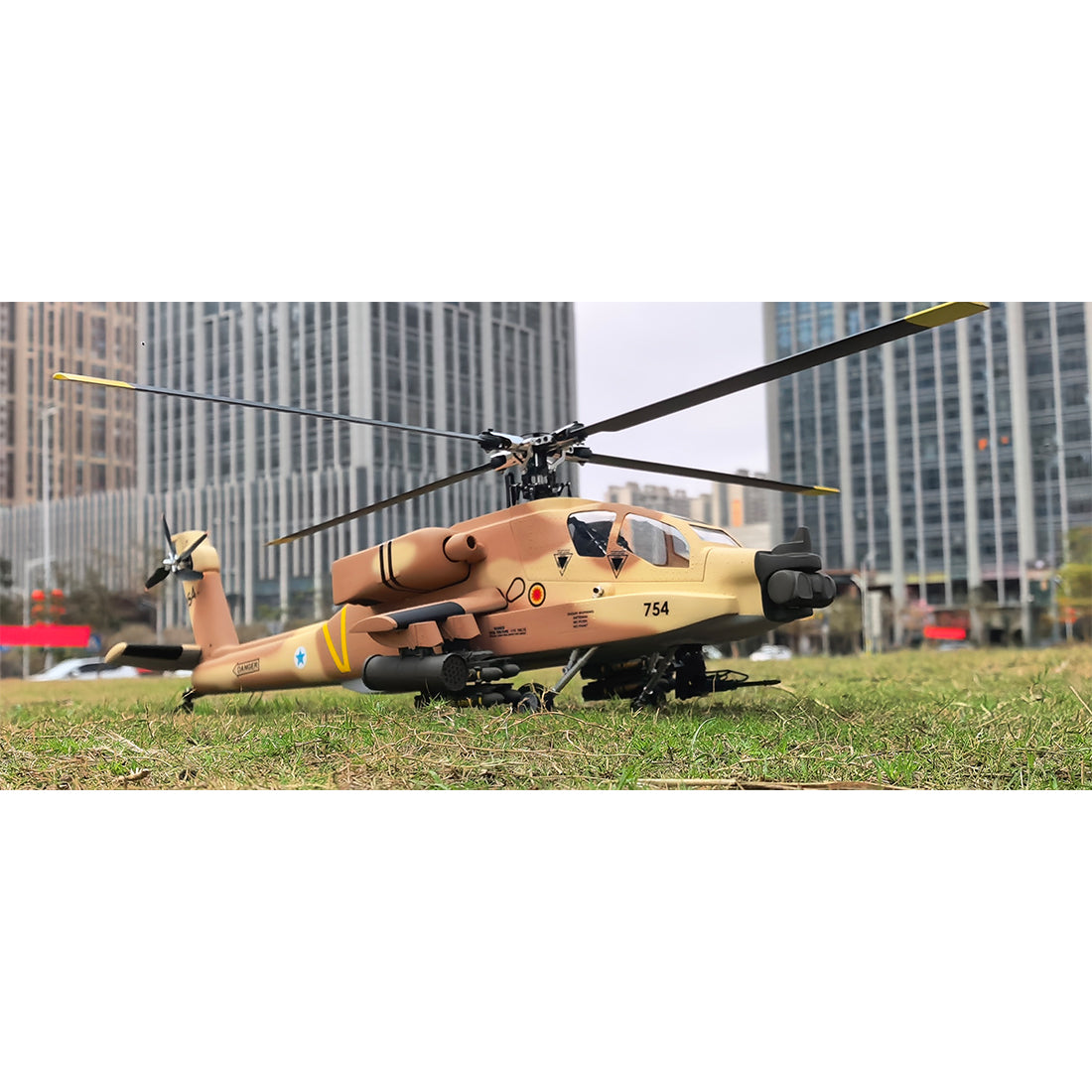 FL500 AH-64 Apache 500-Class Scale RC Helicopter with FLISHRC L7 Flight Controller & 4-Mode GPS Positioning (RTF)