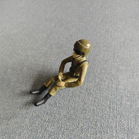 1/10 Scale Resin Figure, Seated Helicopter Pilot Model, Compatible with 700 and 800 Class Helicopters