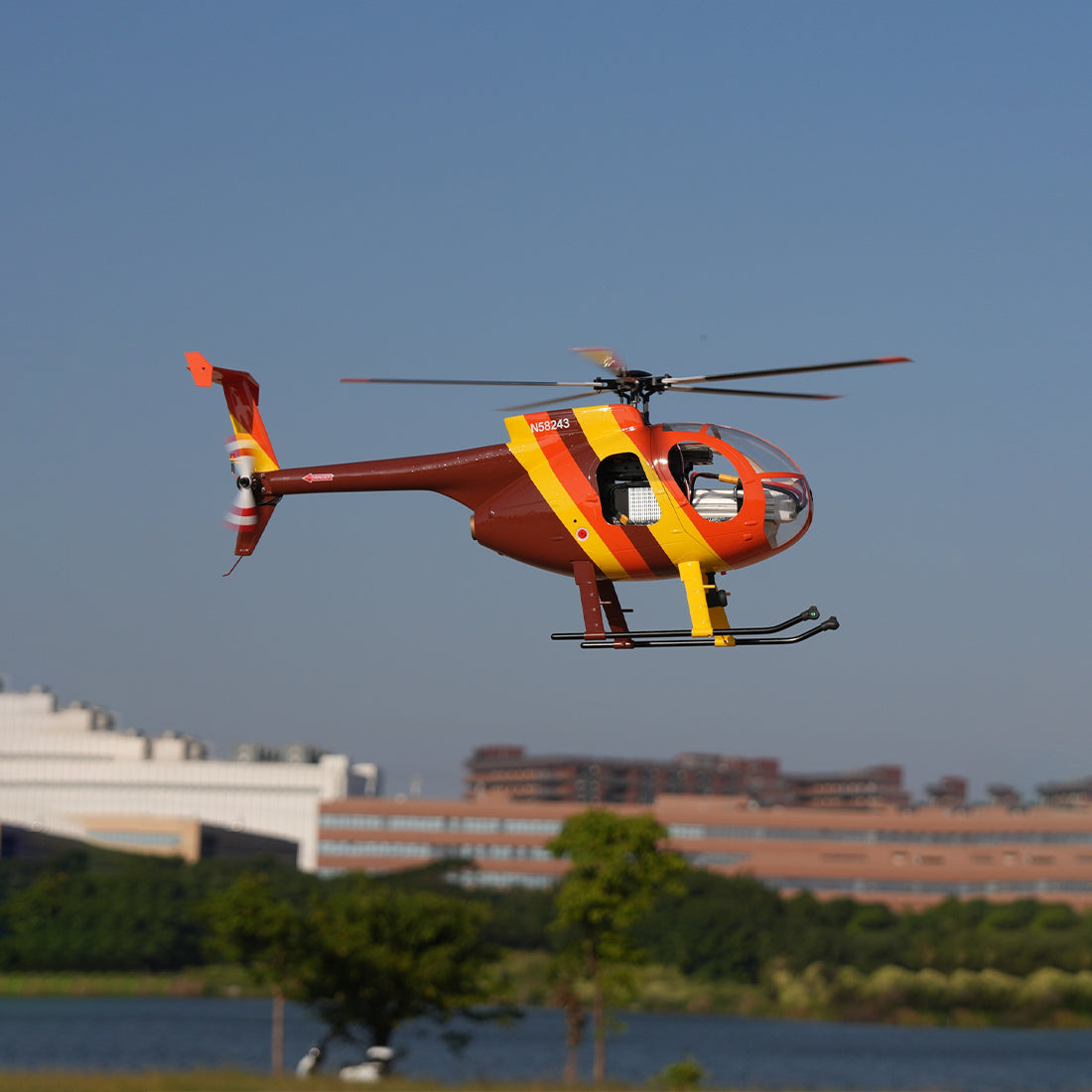 ROBAN MD500 470 Class RC Helicopter, 2.4GHz 6CH Five-Wing with GPS Positioning Searchlight Left/Right Hand Control (RTF Version)