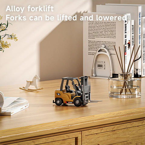 1/64 Scale 2.4G Mini Alloy RC Forklift Truck with Wireless Controller, Cargo Hook, Forks and Pallet