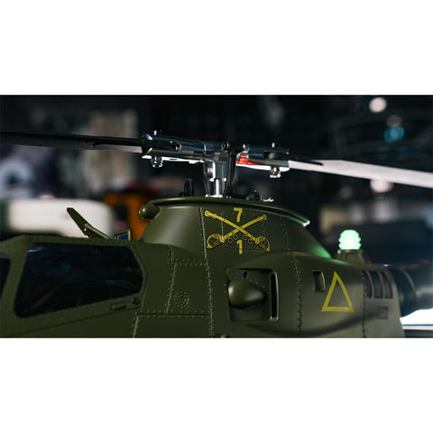 YU XIANG F112S AH-1 1/40 Scale 200-Class 2.4G 9CH RC Military Helicopter Model with Dual-Blade Flybarless Rotor Head, 6G Mode & GPS Positioning (Pre-sale)
